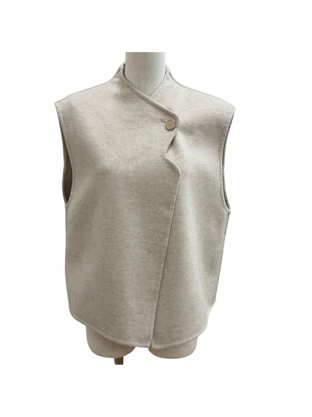 Hermes Cashmere 100% Gilet Vest Beige FR with Sellier Buttons 36